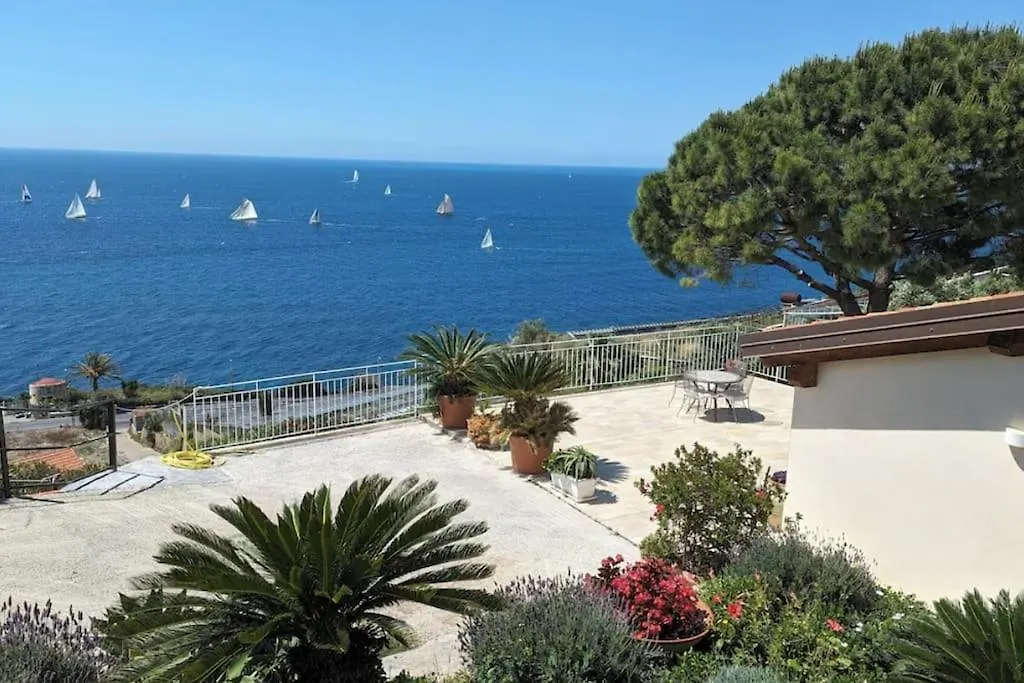 Villetta Con Piscina Su Terrazza Vista Mare Sanremo